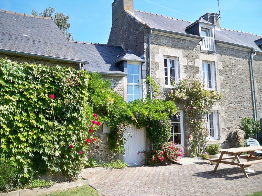 Gite De La Caminais Pleurtuit Kamer foto